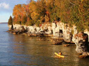 fall kayak tours
